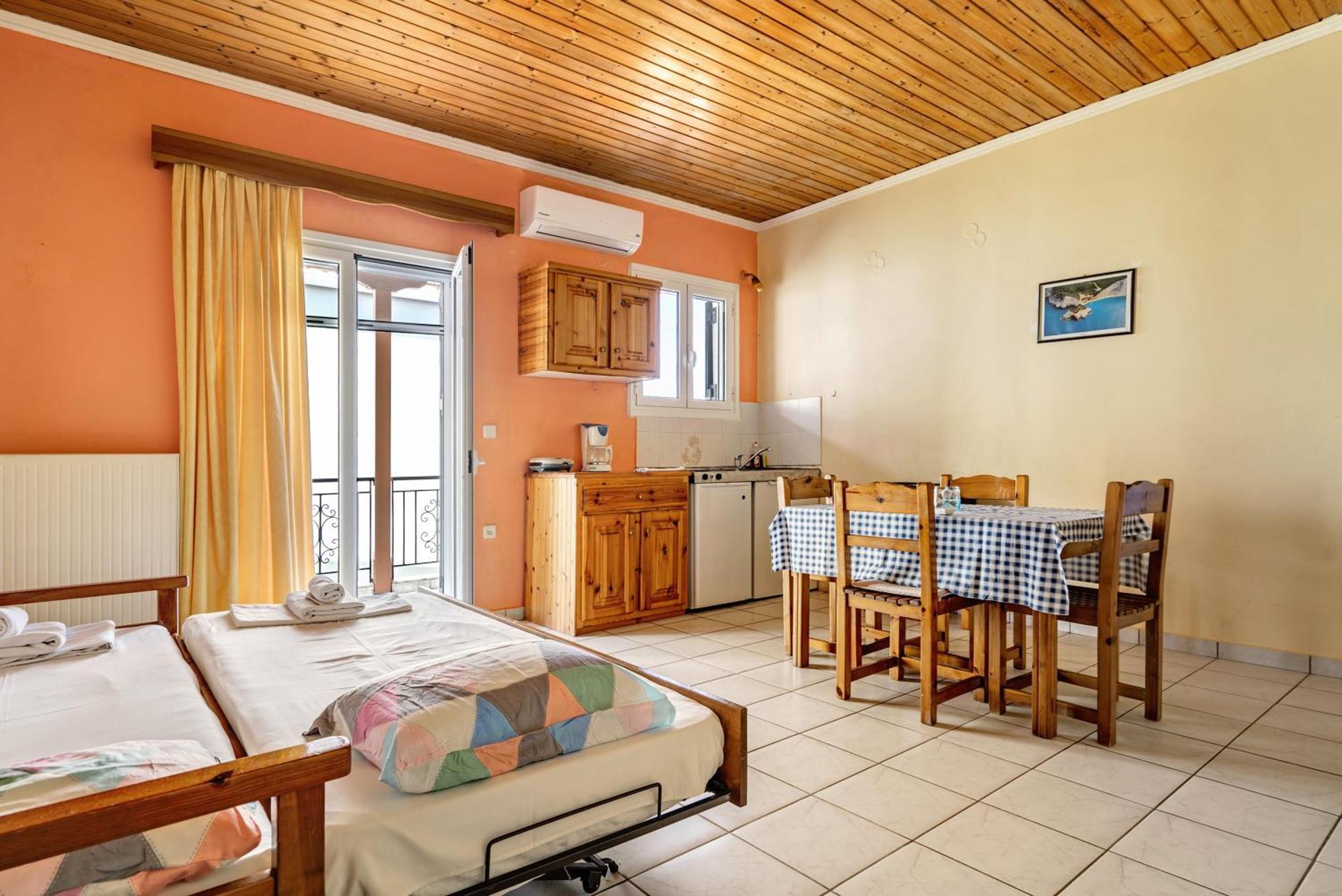 Lefkothea Apartment 2 Frinion ภายนอก รูปภาพ